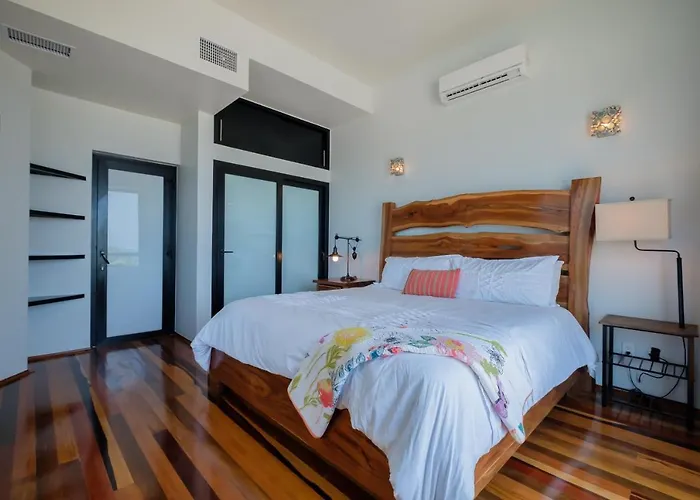 Diamante Beachfront Hotel