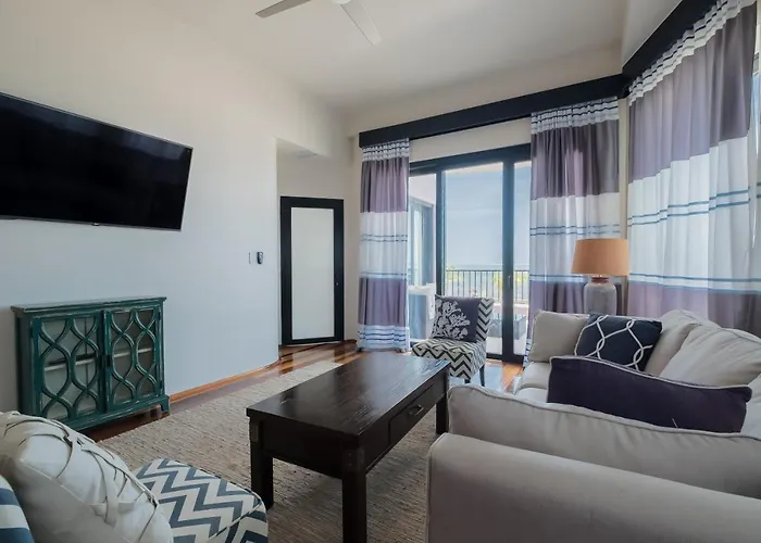 Diamante Beachfront 5* San Pedro (Ambergris Caye)