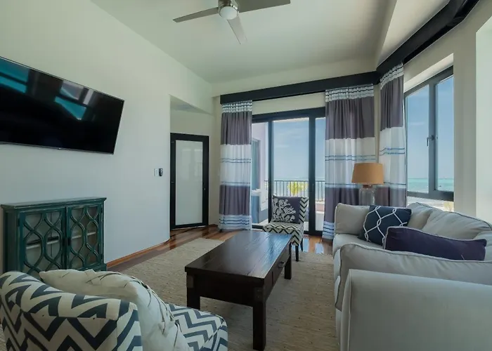 Diamante Beachfront Hotel