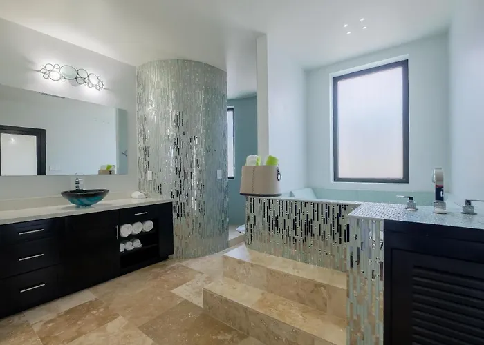 Diamante Beachfront 5* San Pedro (Ambergris Caye)
