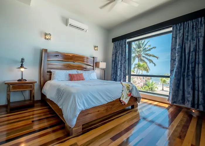 Diamante Beachfront Hotel