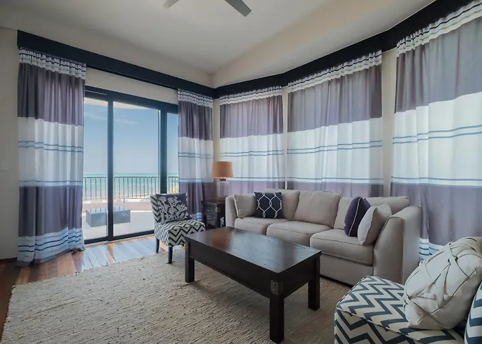 Hotel Diamante Beachfront 5*
