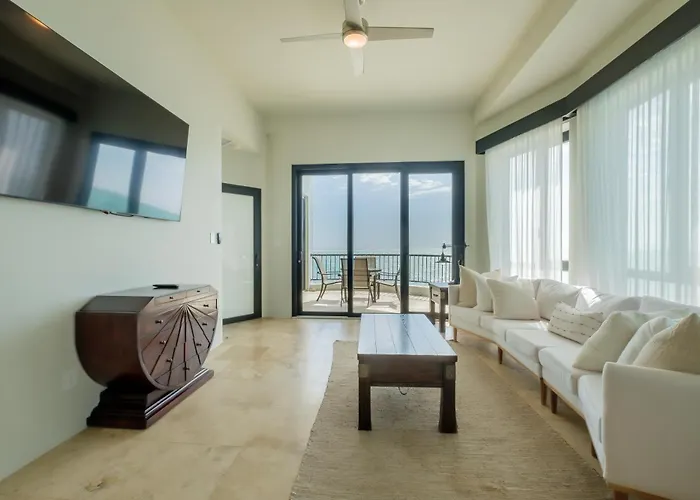Diamante Beachfront 5* San Pedro (Ambergris Caye)