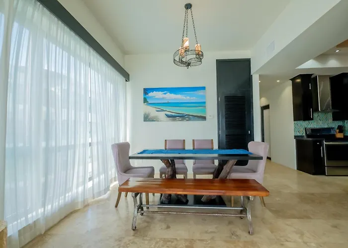 Diamante Beachfront Hotel