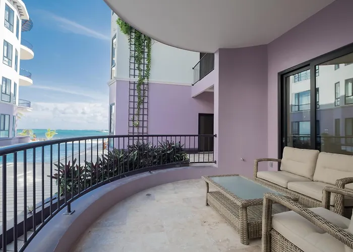 Hotel Diamante Beachfront 5*