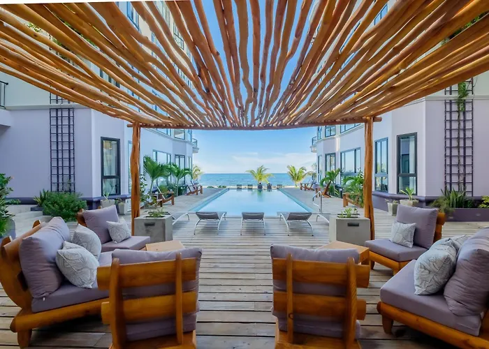 Diamante Beachfront 5* San Pedro (Ambergris Caye)